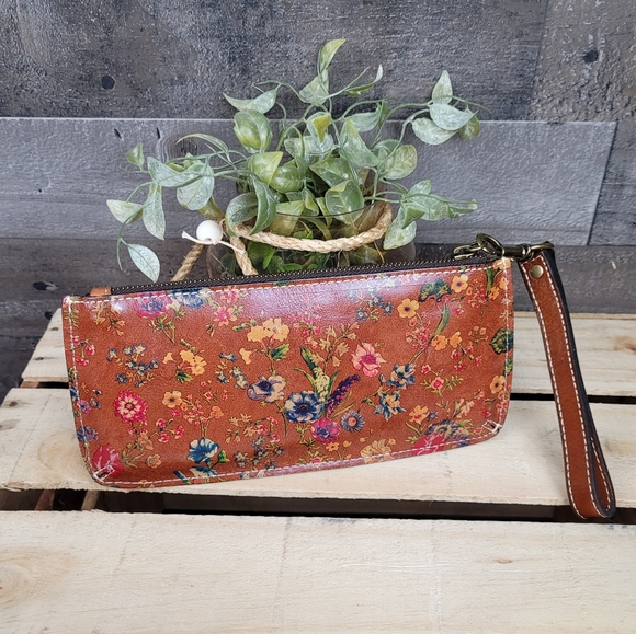 Patricia Nash Slim St Croce Tan Prairie Rose Wristlet Clutch - Picture 2 of 12